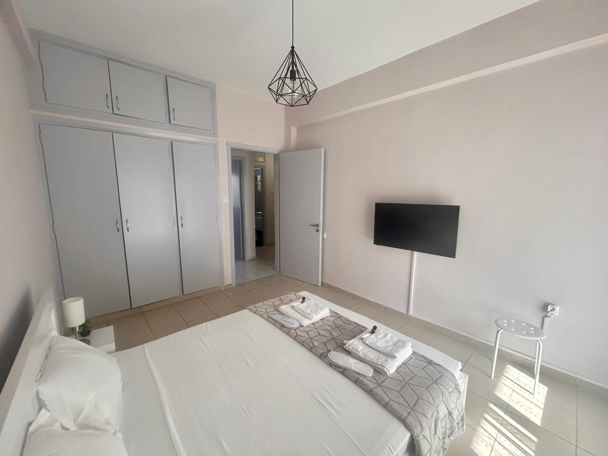 Aktis Apartment 3 Near Airport 아르테미다 외부 사진